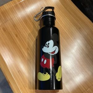 Jerry Leigh Disney Mickey Mouse water bottle